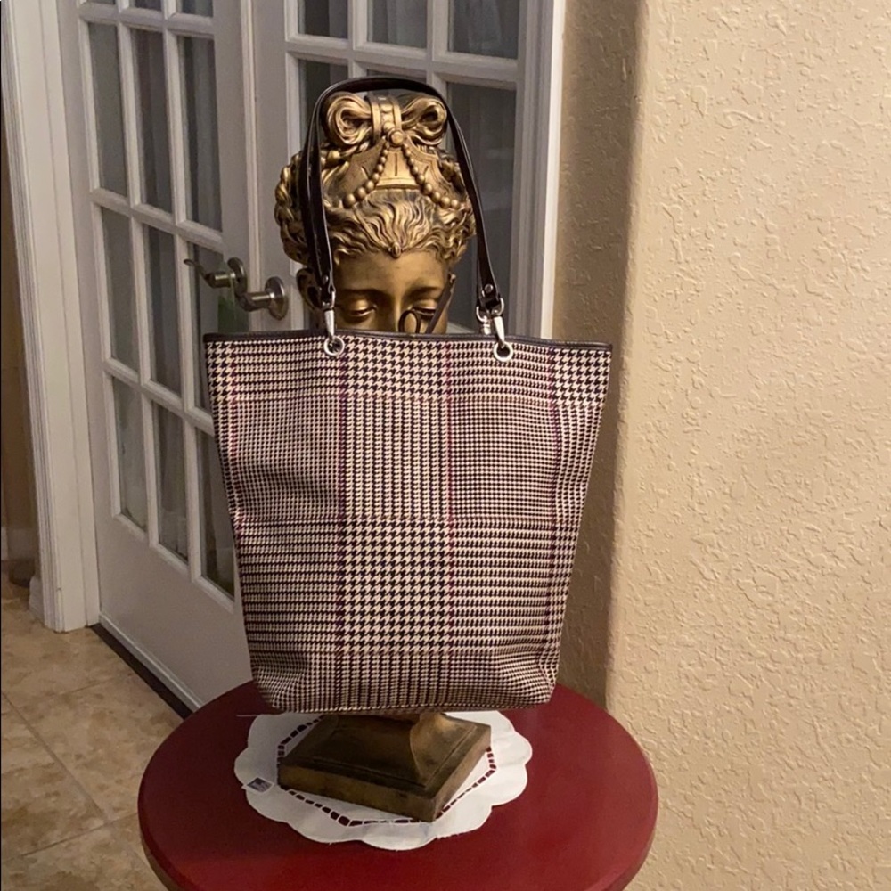 LAUREN BY RALPH LAUREN Hand BAG.